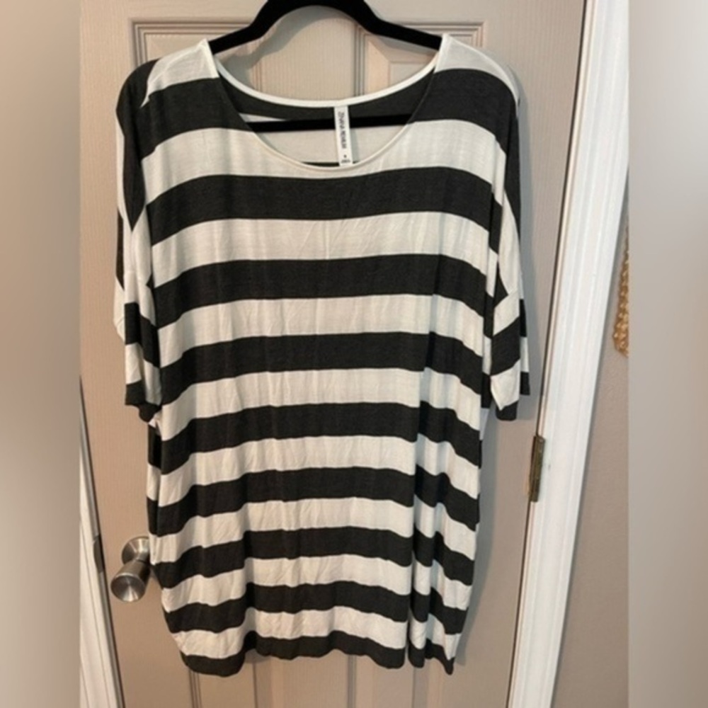 Zenana Premium Drop Shoulder Oversized Striped Top w/Pockets.​
